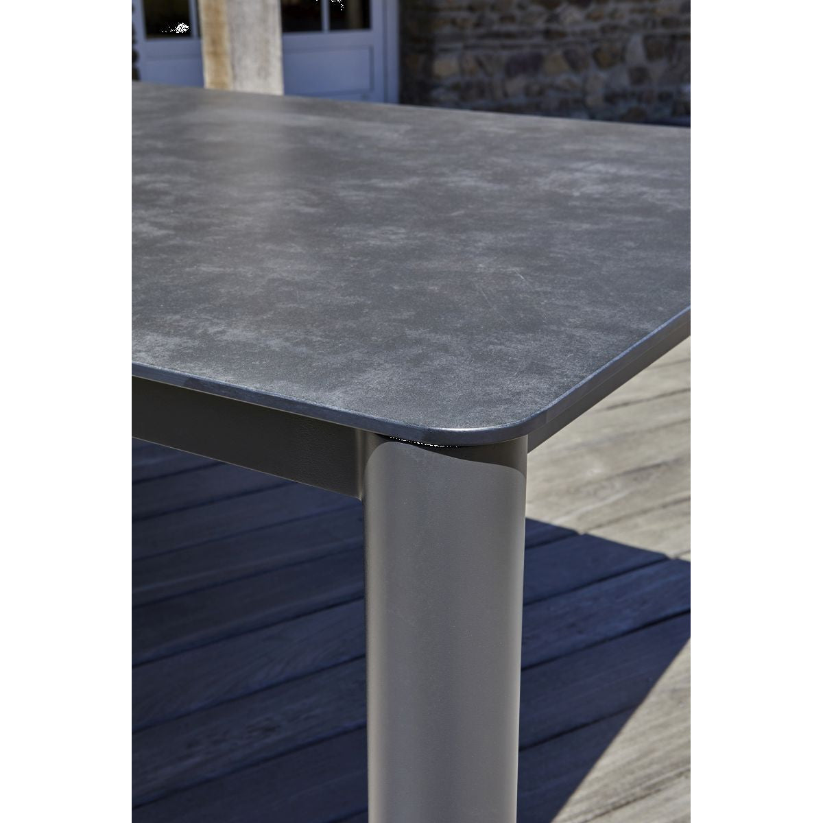 Ensemble table/chaises de jardin en aluminium et céramique 8 personnes CAMARGUE
